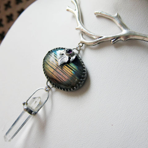 IN THE RAINBOW GROVE Quartz and Labradorite Pendant