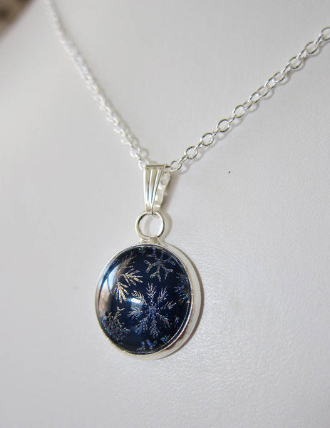 SNOW FLURRIES Necklace